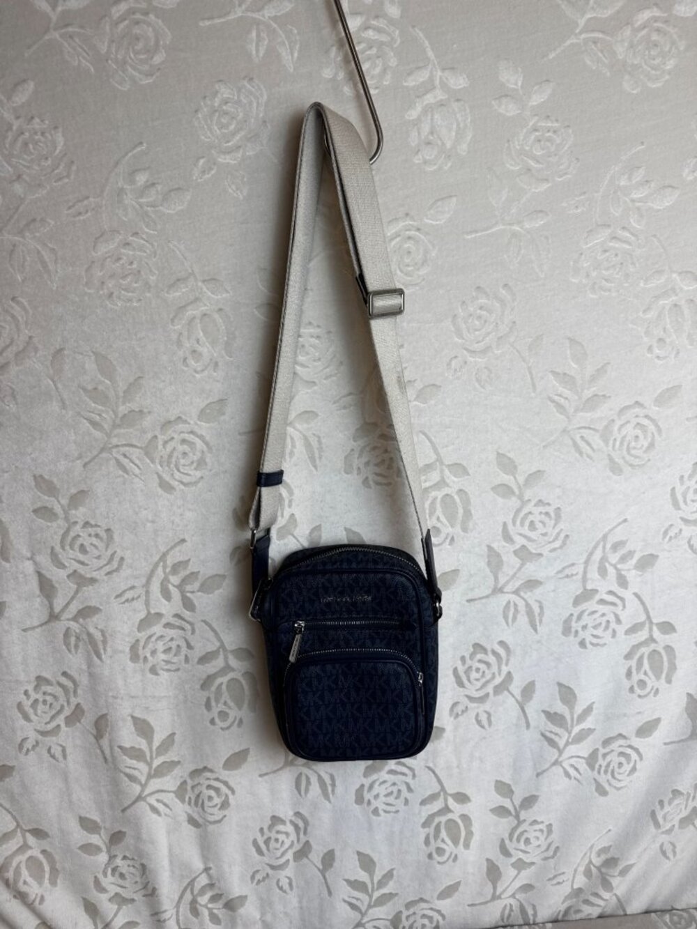 Michael Kors Jet Set Item North South Crossbody Flight Bag MK Admiral Messenger - Picture 3 of 7